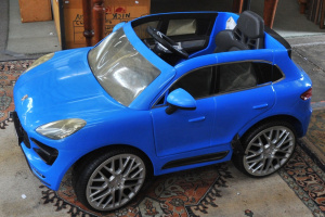 Lot 19 - Modern Kids Electric Toy Porsche Macan Turbo Car - Approx 60cm W