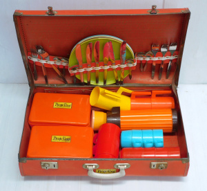 Lot 59 - Retro vintage Picnic King picnic set - Orange Fibreboard case, Colour p