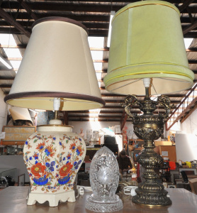 Lot 144 - 3 x Lamps incl Cut Crystal Table Lamp on Base, China Vase w Blue &
