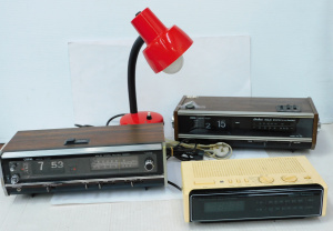 Lot 152 - Group lot of 1970s inc 2 x Copal Solid State large clock radios Flip n