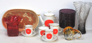 Lot 158 - Group lot - Retro Ceramics & Art Glass - Polish Coffee set for 2,
