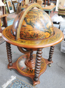 Lot 166 - Retro 1960s French Classical Globe of The World Cocktail bar - Rotatin