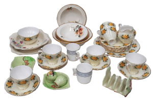 Lot 179 - Group lot 1930s + English ceramics - Carltonware Hollyhock toast rack,