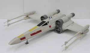 Lot 283 - Large Plastic Toy Star Wars X-Wing Ship - Approx 64cm W