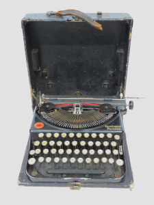 Lot 285 - 1920s Remington USA Portable Typewriter