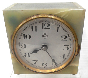 Lot 305 - Vintage 1930s French ATO Clock in Green ONYX cass
