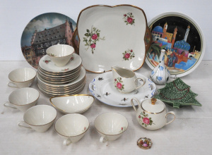 Lot 312 - Grp continental china incl Herend floral vase, Arzberg cabinet plate,