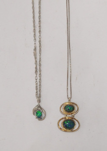 Lot 331 - Grp Silver jewellery - opal pendant on chain & pendant with two op