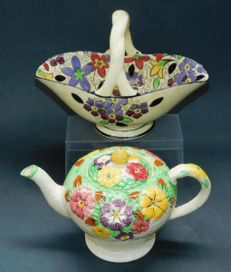 Lot 355 - 2 pces Vintage English ceramics inc Arthur Wood Raised Floral Teapot,