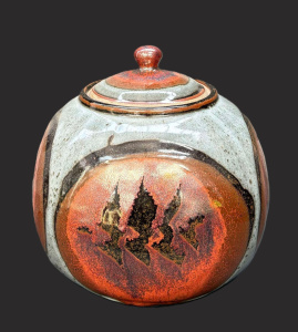 Lot 380 - Large Reg Preston Australian pottery lidded jar, Tenmoko with Rutile w
