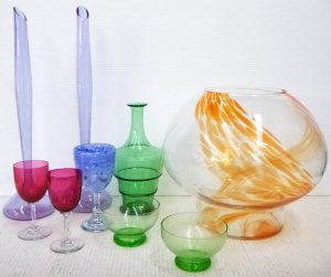Lot 242 - Group lot - Vintage Art & Coloured Glass - Pair Fluorite Glass Tal