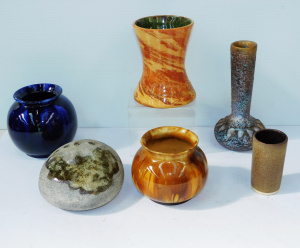 Lot 253 - 6 x Pces Australian Pottery vases in Ellis Vase, Gunda Beaker, c1935 M
