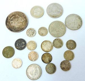 Lot 286 - Group lot of Australian pre decimal Currency incl 1937 Crown - George