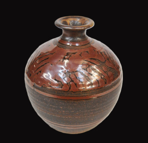 Lot 363 - Shigeo Shiga (1928 - 2011) Australian Pottery vase - Round form to nar