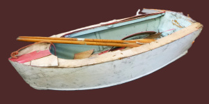 Lot 78 - Kids Vintage Wooden Pond Boat with oars (af condition) - Ex Titanic, ap