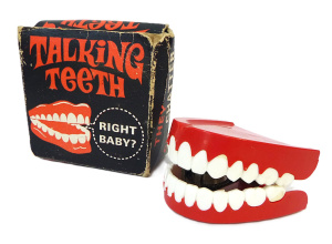 Lot 96 - 1970s USA Fishlove & Co boxed Talking Teeth (no key)