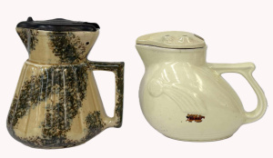 Lot 311 - 2 x 1930s Australian ceramic electric Jugs - Nilsen Kookaburra & H