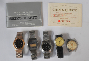 Lot 318 - Group lot - Vintage AF Mens Watches - Tissot Seastar, Seiko Quartz SQ