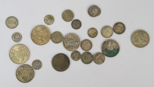 Lot 320 - Group lot of Australian Pre Decimal currency inc 2 x round 50cent pces