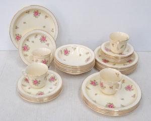 Lot 18 - Lot of Royal Tudor English China Dinner Setting for Five - Some Pieces Lot 18 - Lot of Royal Tudor English China Dinner Setting for Five - Some Pieces