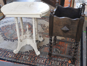 Lot 64 - 2 x pieces Vintage Occ Furniture - 1930s Planter Box + white Painted Si Lot 64 - 2 x pieces Vintage Occ Furniture - 1930s Planter Box + white Painted Si