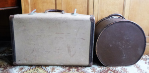 Lot 85 - 2 x Vintage 1930s-50s Suitcases - including box etc Lot 85 - 2 x Vintage 1930s-50s Suitcases - including box etc