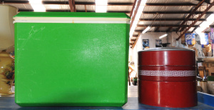 Lot 86 - 2 x Retro Items incl Green Eski & Stacking Tin Set Lot 86 - 2 x Retro Items incl Green Eski & Stacking Tin Set
