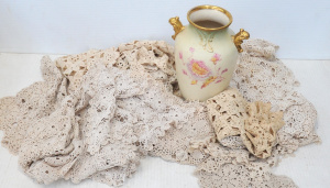 Lot 89 - Box lot inc, late 1800s SF & Co (Fielding & Co - Crown Devon) Lot 89 - Box lot inc, late 1800s SF & Co (Fielding & Co - Crown Devon)