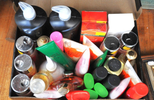 Lot 118 - Box Lot of Assorted Ladies Perfumes & Others incl Perfumes, Body W Lot 118 - Box Lot of Assorted Ladies Perfumes & Others incl Perfumes, Body W