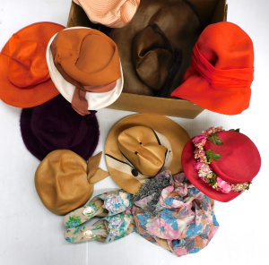 Lot 169 - Box Vintage Ladies Accessories inc Hats, Scarves, Betts Slide wedge sl Lot 169 - Box Vintage Ladies Accessories inc Hats, Scarves, Betts Slide wedge sl
