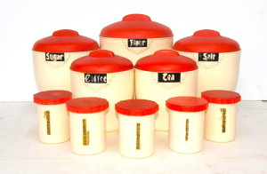 Lot 235 - 10 x Vintage Set of Bristolite Bakelite Kitchen Canisters w Red Lids & Lot 235 - 10 x Vintage Set of Bristolite Bakelite Kitchen Canisters w Red Lids &
