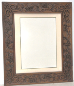 Lot 269 - Vintage c1900s Carved Wooden Picture Frame - Grape Leaves & Vines Lot 269 - Vintage c1900s Carved Wooden Picture Frame - Grape Leaves & Vines
