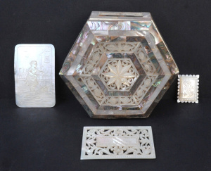 Lot 281 - 4 pces vintage carved Mother of Pearl inc Hexagon shaped hinged box 14 Lot 281 - 4 pces vintage carved Mother of Pearl inc Hexagon shaped hinged box 14