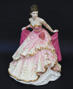 Lot 308 - Royal Doulton Figurine Grace HN5248 - 2009 Figurine of the Year 23cm H Lot 308 - Royal Doulton Figurine Grace HN5248 - 2009 Figurine of the Year 23cm H