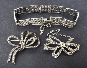 Lot 327 - 3 x pces Silver Marcasite jewellery - square open shaped Bracelet & Lot 327 - 3 x pces Silver Marcasite jewellery - square open shaped Bracelet &