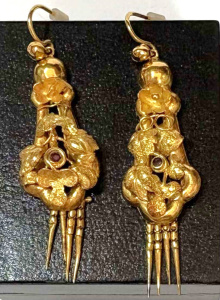 Lot 353 - Pr 18ct ygold ornate drop earrings with tiny ruby in each - TW approx Lot 353 - Pr 18ct ygold ornate drop earrings with tiny ruby in each - TW approx