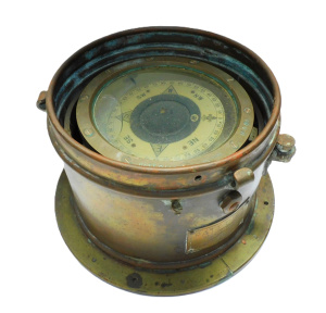 Lot 358 - Vintage heavy Brass Ships Compass in Gimbal mount, plate marked PATT 0 Lot 358 - Vintage heavy Brass Ships Compass in Gimbal mount, plate marked PATT 0