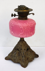 Lot 362 - Vintage Large Brass Oil Lamp with Pink Glass font with raised pattern Lot 362 - Vintage Large Brass Oil Lamp with Pink Glass font with raised pattern