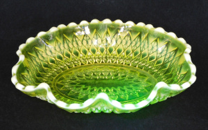 Lot 373 - Vintage Davidson Citrine Uranium Glass bowl with fluted vaseline rim 1 Lot 373 - Vintage Davidson Citrine Uranium Glass bowl with fluted vaseline rim 1