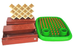 Lot 7 - Group lot Modernist & Retro Plastics - Marc Newson designed 'Dish Do