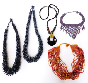 Lot 31 - 5 x beaded necklaces - chunky, multi coloured etc