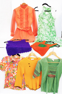 Lot 44 - Group lot - Colourful Vintage Ladies Retro Clothing - Trivoli & Tri Lot 44 - Group lot - Colourful Vintage Ladies Retro Clothing - Trivoli & Tri