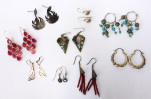 Lot 114 - 9 x pr earrings, mostly marked silver, hoops, gemstones, etc