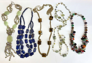 6 x gemstone necklaces - Tigers eye, Lapis, etc
