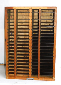 Vintage Hamilton MFG Co USA slotted cabinet 4 sectioned with manugactures metal