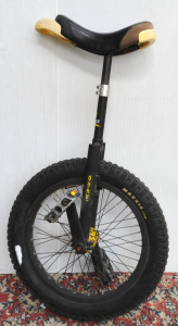 Lot 47 - Modern QU-AX Unicycle w Maxxis Creepy Crawler 20 x 25 Wheel