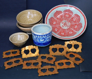 Lot 153 - Group Oriental items inc Vintage Chinese Blue & White Pot, Bowl wi