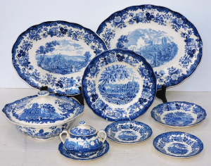 Lot 171 - Group lot vintage Blue & White china - Palissy Pattern inc Royal W