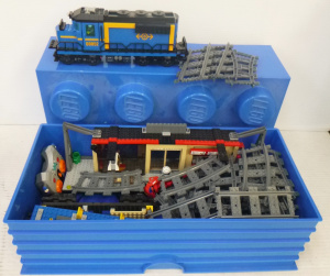 Lot 265 - Lego Train with Loco, station & tracks, etc