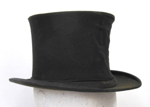 Lot 282 - Vintage Tress & Co Expandable Top Hat - NULLHenry BucksNULL w Coat